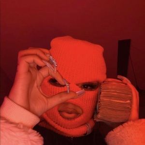 Meet your Posher, Alana